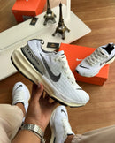 Tênis Masculino ZoomX Invencible Run Premium