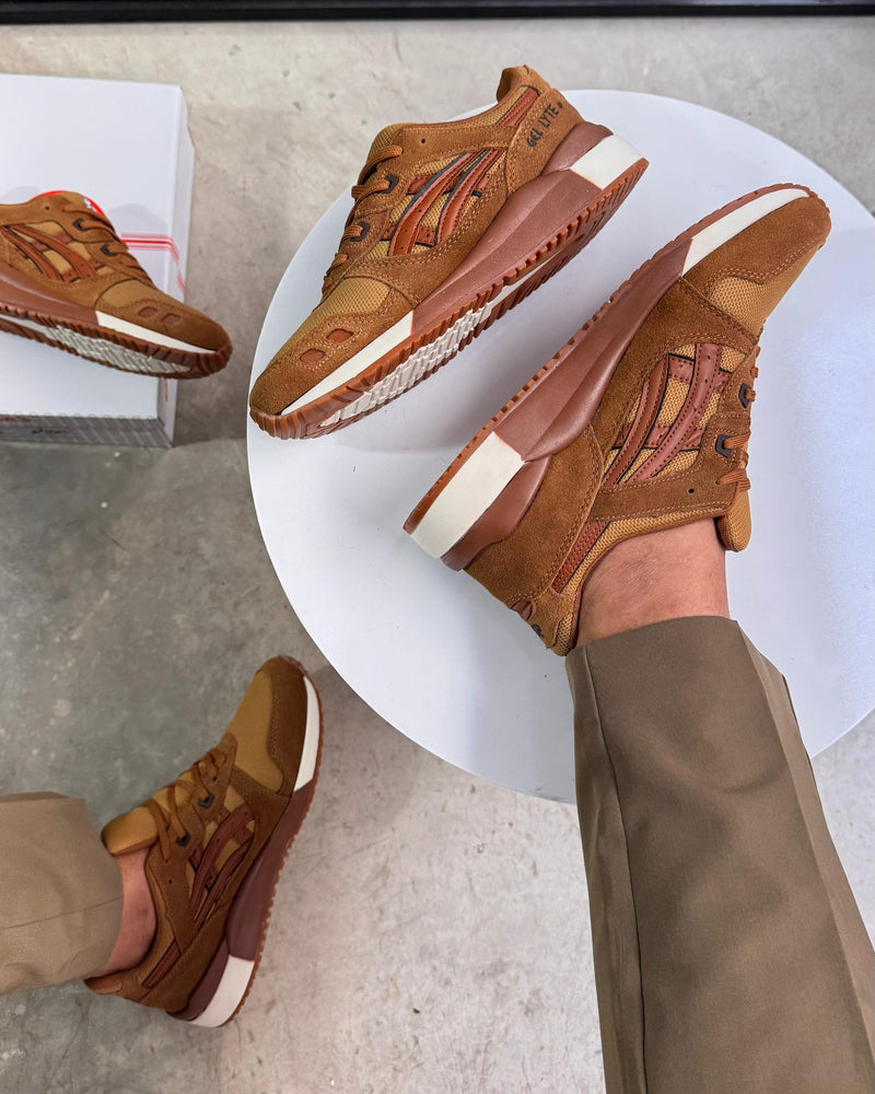 Tênis Masculino Asics Gel-Lyte III Premium (EM COURO)