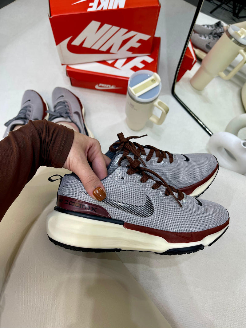 Tênis Feminino Zoomx 04 (2 Pares Cadarços)